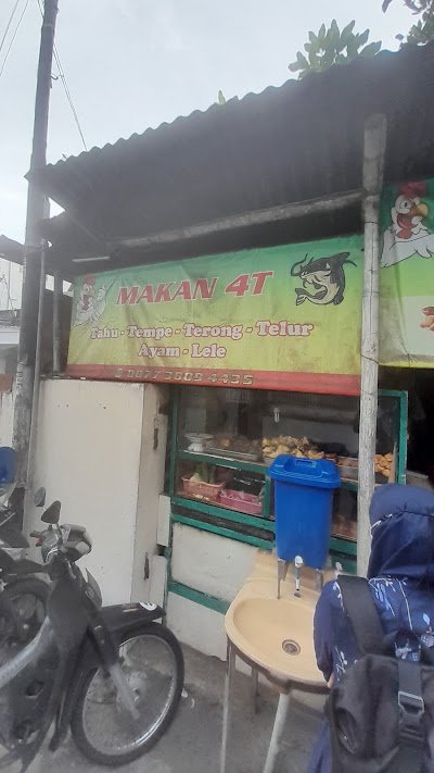 Warung 4T